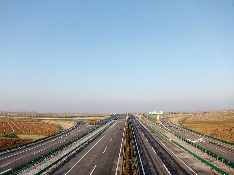 德上高速巨單段